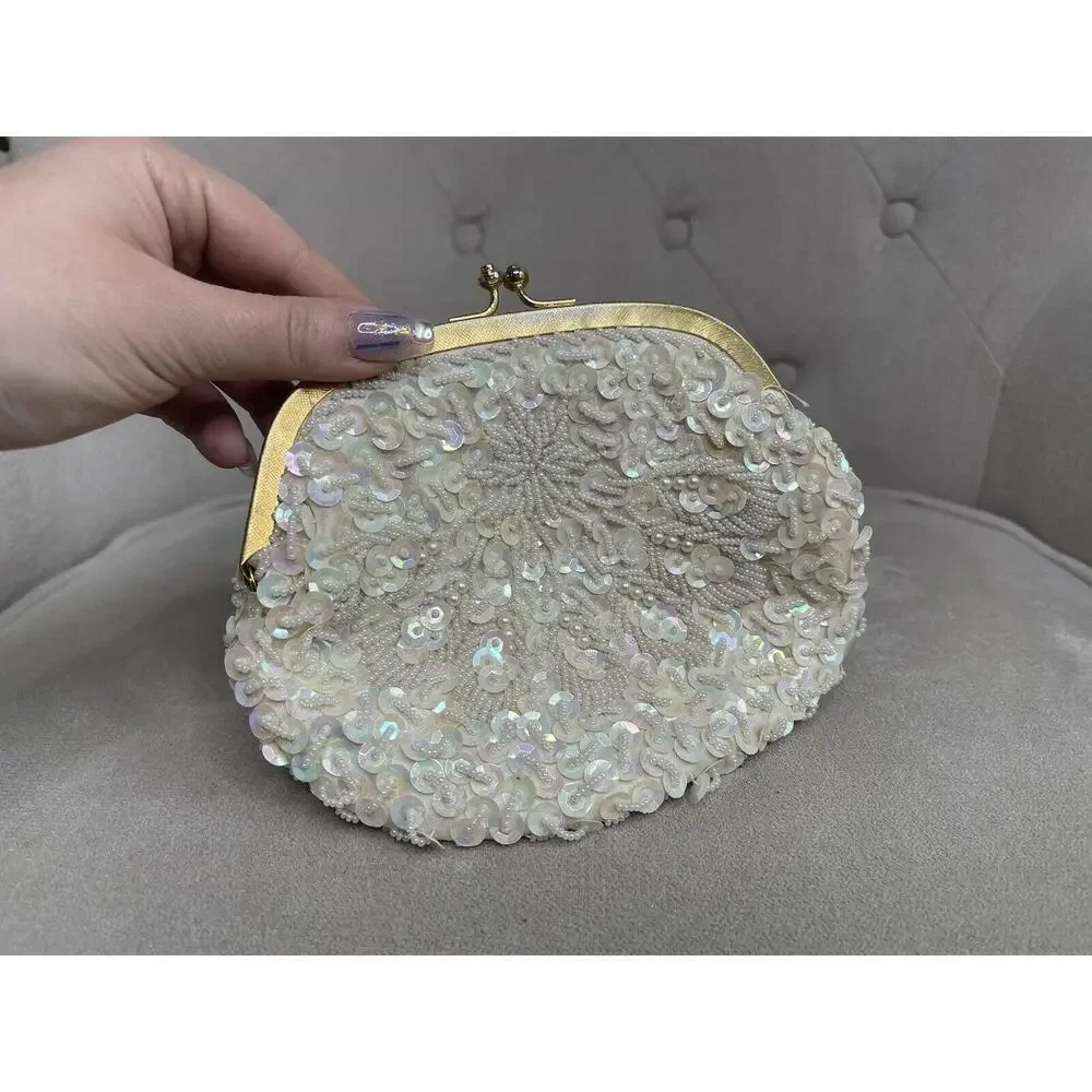 Vintage White Beaded Sequin Evening Clutch Bag Gold Kisslock Japan 5 X 6.5in